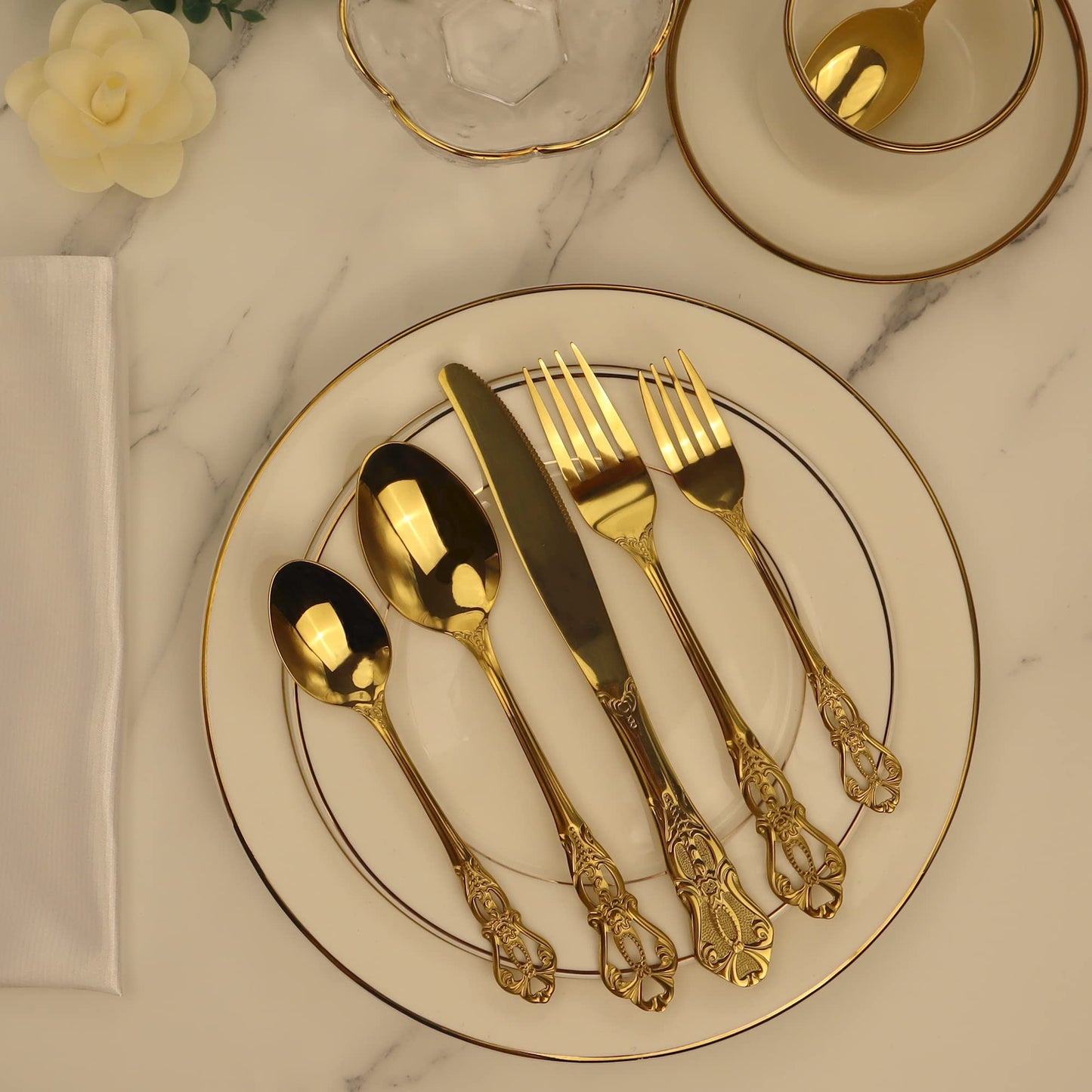 Runfly Gorgeous Retro Royal Gold Stainless Steel 20 Pieces Flatware Set, Golden Silverware Set, Anti-Rust Stainless Steel Gold Cutlery Set Utensils Including Fork Spoon and Knife